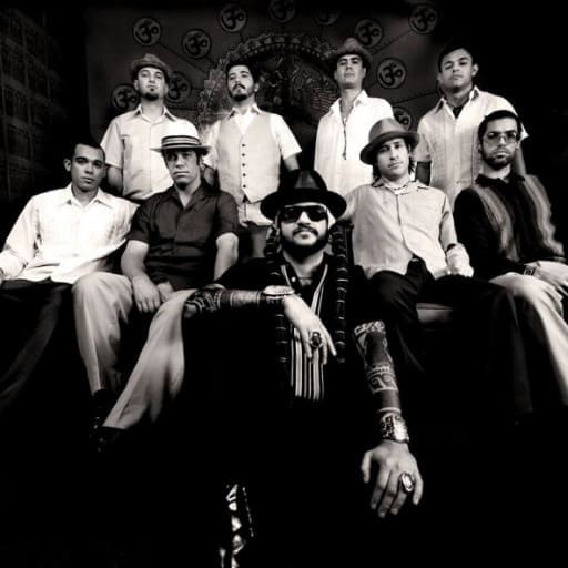 B Side Players Chicago Tickets