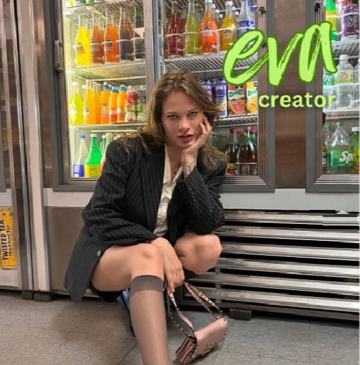 Eva Evans in Chicago